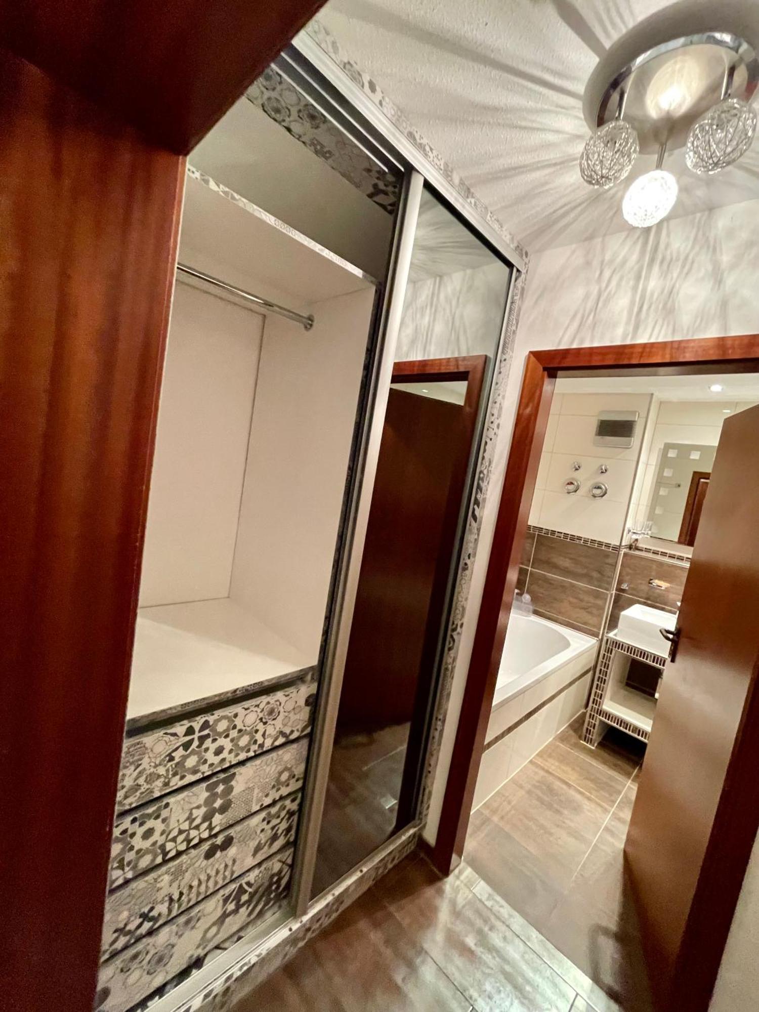Wunderschoenes 2 Zimmer Apartment Zentrum Goldstadt Πφορτζχάιμ Εξωτερικό φωτογραφία